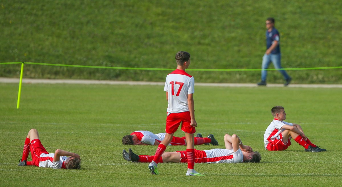 They left it all on the pitch, <a href="/theWCSL/">WestCorkSchoolboysSchoolgirlsLeagues</a> see more images on anoisphotography.photoshelter.com/gallery/2023-0…