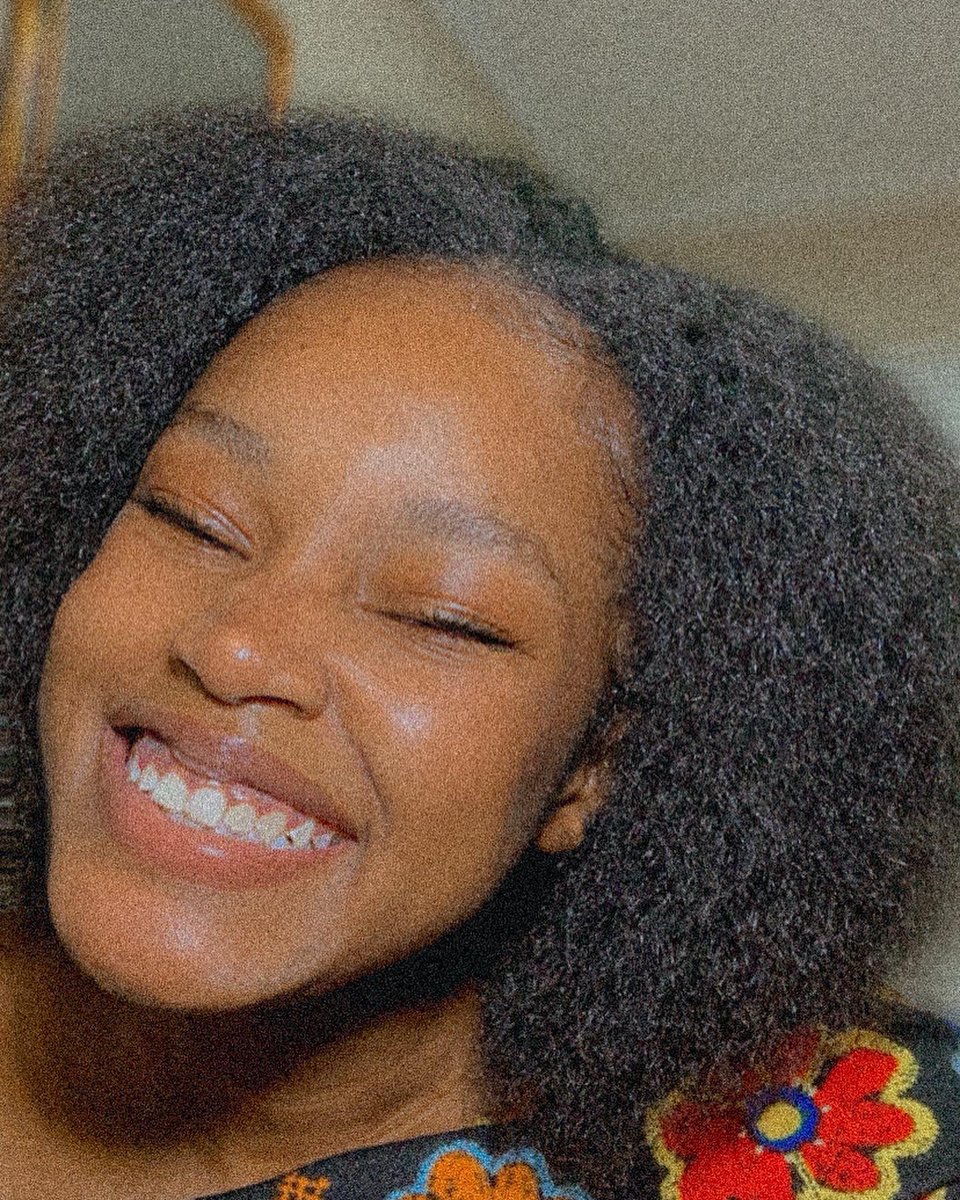 a knife in afrikaans . on Twitter "RT Nompumelelow13 👸🏽"