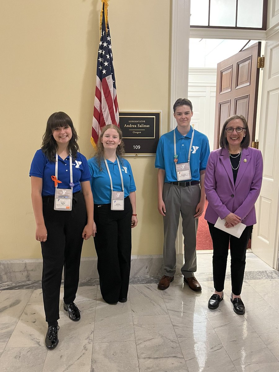 Congresswoman Andrea Salinas (@repsalinas) on Twitter photo Today, I spoke with young constituents from #OR06 about the importance of civics education and getting involved in our community.
Thank you for stopping by, <a href="/ymcayag/">YMCA Youth and Government</a>! Today, I spoke with young constituents from #OR06 about the importance of civics education and getting involved in our community.
Thank you for stopping by, <a href="/ymcayag/">YMCA Youth and Government</a>!