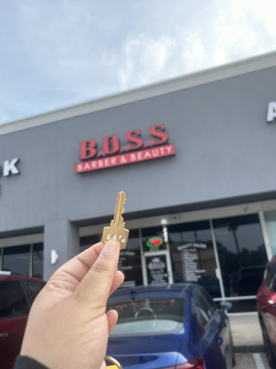 natdahbrat's tweet photo. We official like a referee with a whistle! 

Come see Nat for your nail needs !

13331 Kuykendahl Rd. #105 Houston, Texas https://t.co/9KG4GifDHX