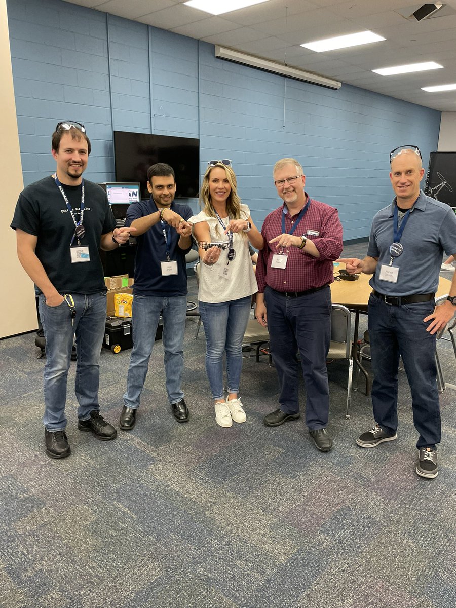 BeccaGutosky's tweet image. Thank you to the #CSinPA Team for a great summit. Building, flying, &amp;amp; programming drones at the #DroneAfterParty @teachme124 @jjwileCS @jigar_patel @BkHower @csteachersorg #CSforAllPA