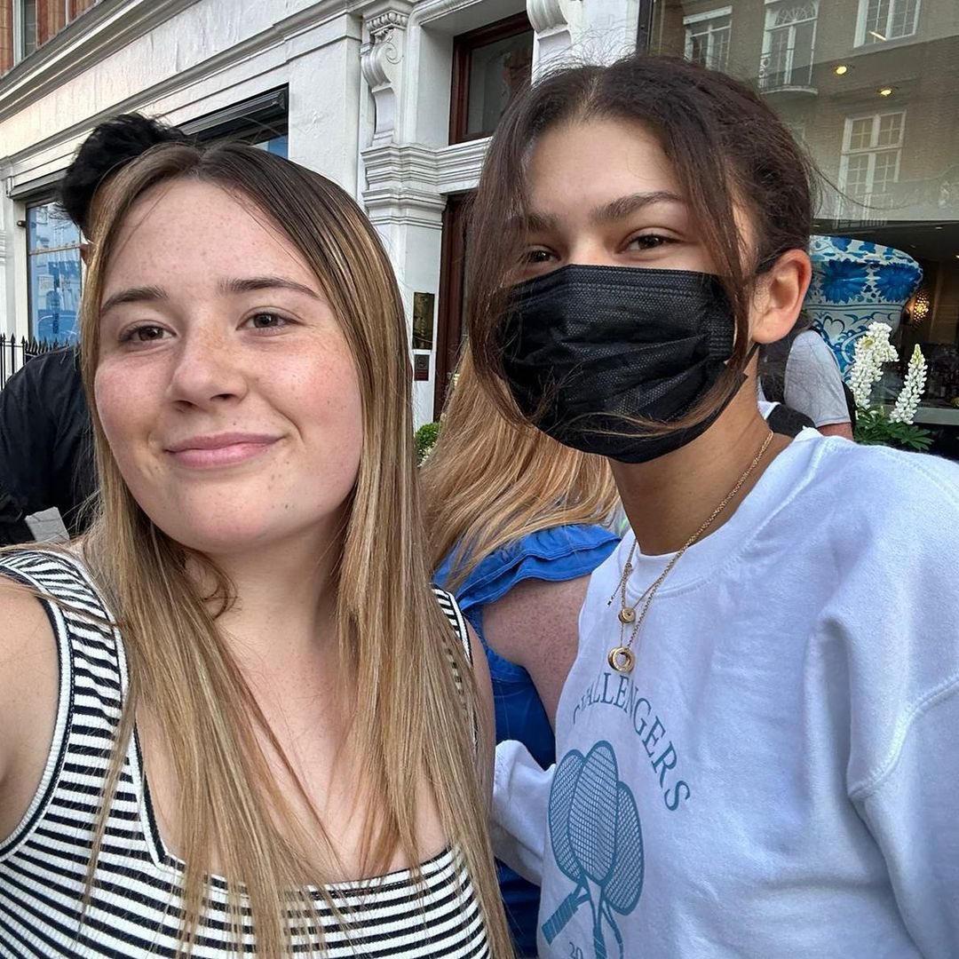 Zendaya Updates on Twitter: Zendaya with a fan.