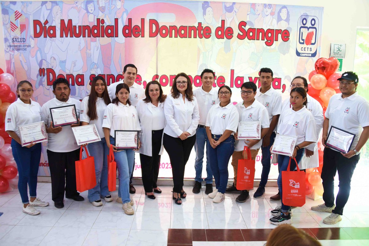 SaludCampeche's tweet photo. Con la invitación a sumarse y salvar vidas, a través de la donación sanguínea, nuestra titular, Liliana Montejo León, entregó reconocimientos a instituciones educativas y del sector privado que participaron en la campaña durante los primeros seis meses del año. https://t.co/8ZCICgZaxc