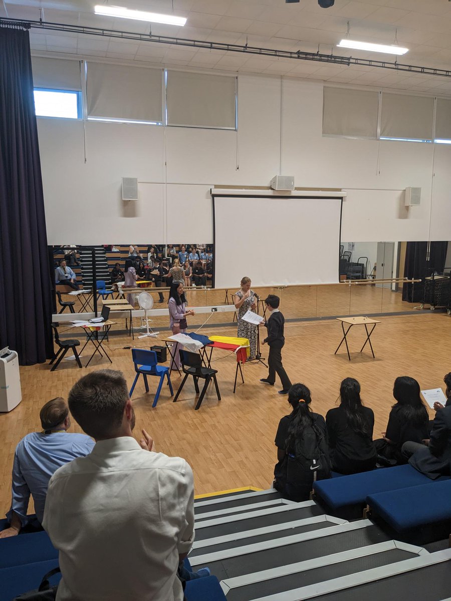 St. Anthony's Boys - Languages (@sap_languages) on Twitter photo Bravo les garçons! Our Year 8 superstars represented the school in the Modern Languages Translation Bee Regional Finals. They were superb, competing against Year 9 linguists. St Anthony's will be going to the National Final at Cambridge University! #stanthonysprep #français #mfl Bravo les garçons! Our Year 8 superstars represented the school in the Modern Languages Translation Bee Regional Finals. They were superb, competing against Year 9 linguists. St Anthony's will be going to the National Final at Cambridge University! #stanthonysprep #français #mfl