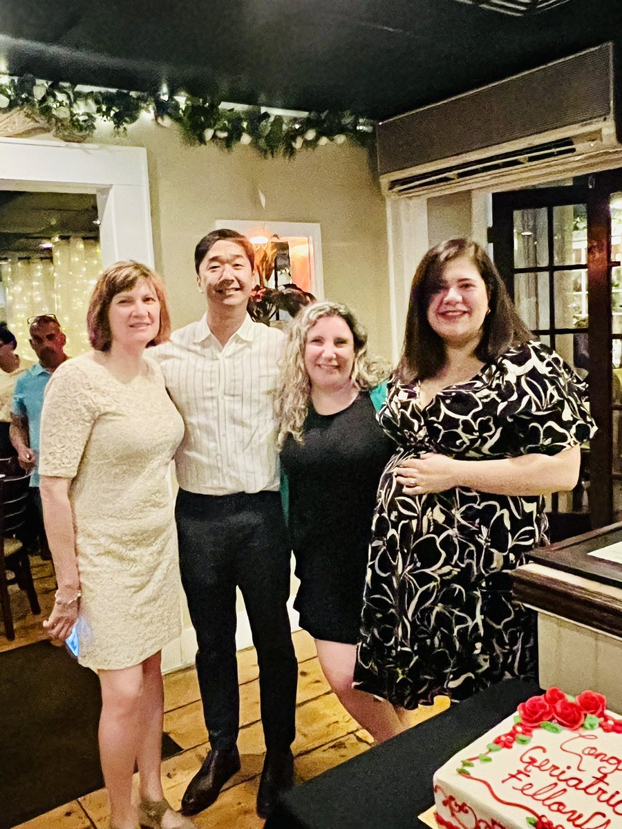 🎉Happy Graduation Fellows!🎉
We are beyond proud of these guys and all the hard work they’ve put in the past two years! We’re so excited to see where they’re going to go!
#Graduation #MedEd #geriatrics #medicalexcellence #wearestonybrookmedicine