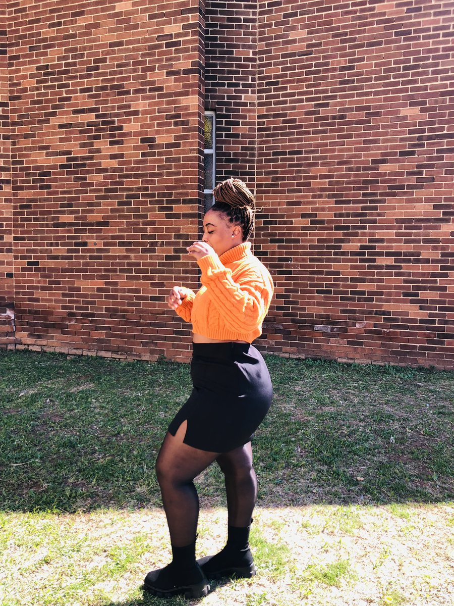 LeratoSP's tweet photo. In competition with the Weather 😀😍 https://t.co/DlZ4W64HX2