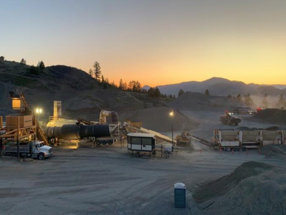 Local traffic might have noticed our equipment around town recently. Our crew is very excited to begin a local job, as they are repaving different sections of #BCHwy1!

Here is our crew starting a night shift mixing asphalt in the Campbell Creek Pit! #Kamloops #ConeZoneBC