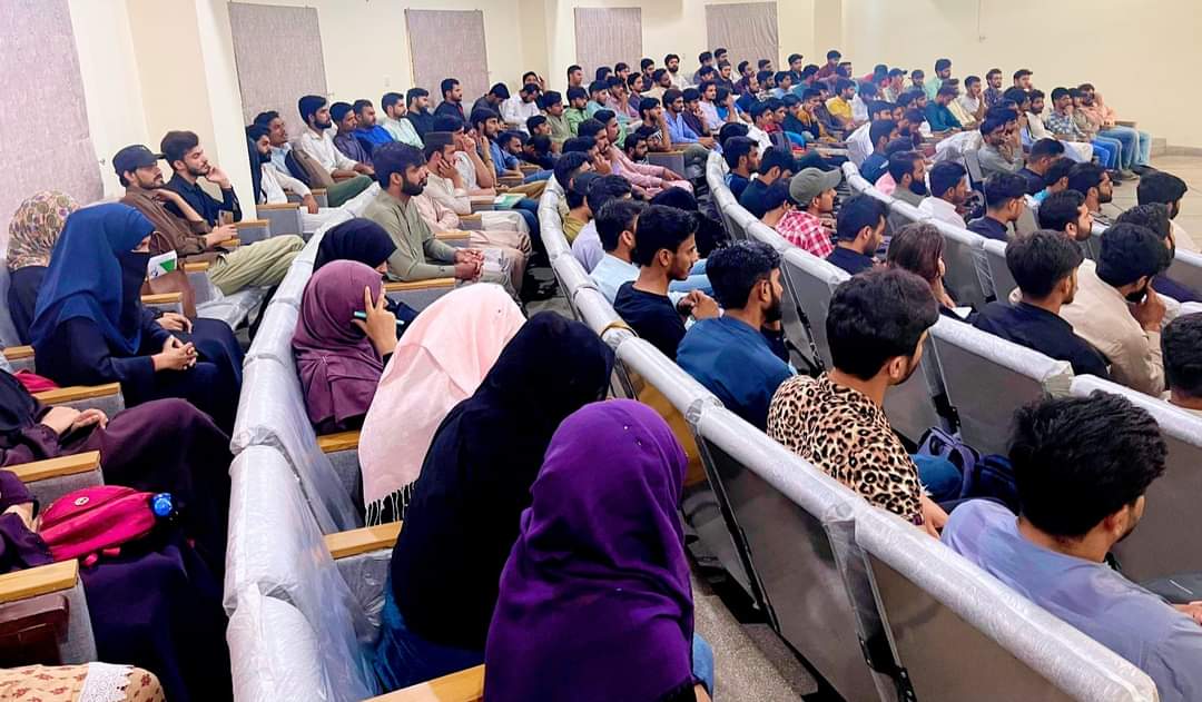 jamiat_pu_'s tweet photo. 𝗘𝗻𝗱 𝗼𝗳 𝗟𝗶𝗯𝗲𝗿𝗮𝗹𝗶𝘀𝗺
By Qaiser Ahmed Raja 
اسلامی جمعیت طلبہ جامعہ پنجاب کے زیر اہتمام "𝗘𝗻𝗱 𝗼𝗳 𝗟𝗶𝗯𝗲𝗿𝗮𝗹𝗶𝘀𝗺" کے عنوان سے سٹڈی سرکل کا انعقاد کیا گیا۔ جس میں طلبہ و طالبات کثیر تعداد میں شریک ہوئے۔ سٹڈی سرکل کے اختتام پر سوال و جواب کا دلچسپ سیشن ہوا۔  
 
اسلامی جمعیت طلبہ جامعہ پنجاب
@qaiseraraja
#JamiatPrideOfPU #JamiatForStudents #JamiatPK #IJT #JamiatPU #admissions #IJTPU #PU  #punjabuniversitynewsalert