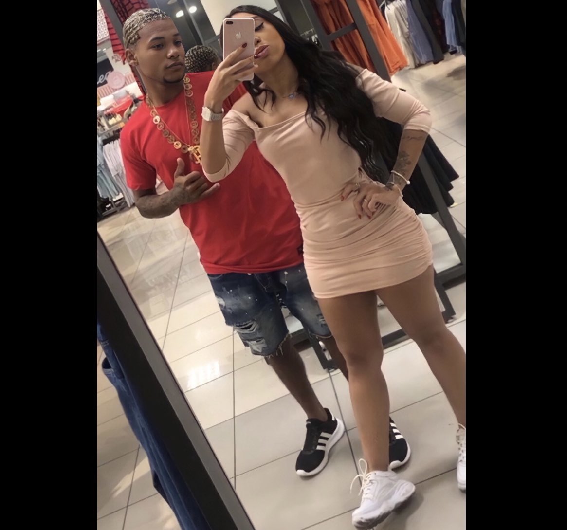loiraotrnbl's tweet photo. porra,,,,,eu não aguento mais pegar minhas coisas pra ir embora de casa… você me estressa muito mais eu te amo pra caralho!! tem q amar muito mesmo, 3 anos e 423 separaçõess, se não for pra ser, vai ter que ser pq não aturei esse tempo todo atoa não!! te amo.❤️🙏🏼 https://t.co/N97cRarGZv