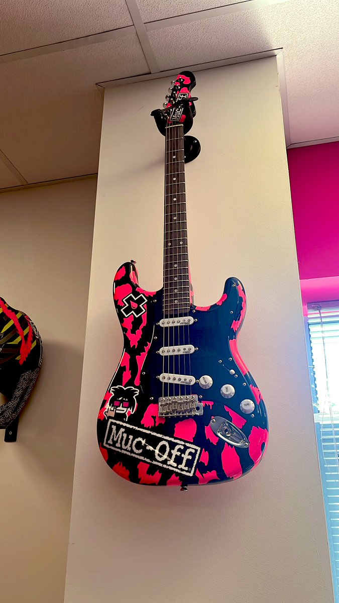 muc_off's tweet photo. Did you know we make guitars? 🤔
#officepics https://t.co/yk942fxeHf