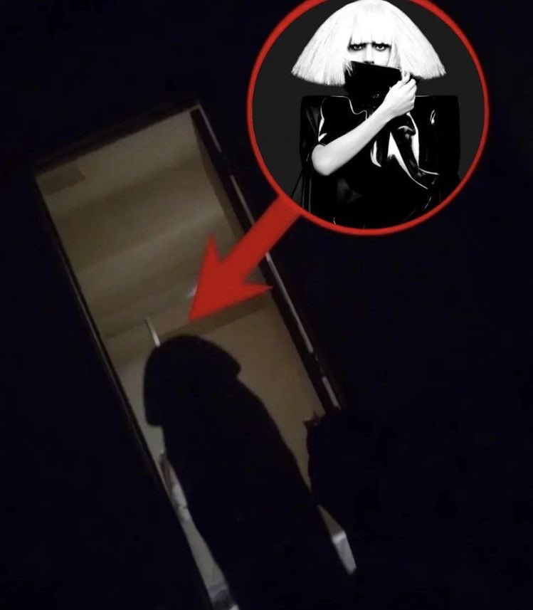 tightbussie's tweet image. 