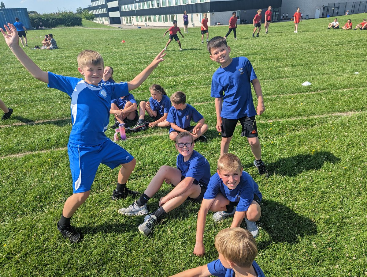Y3HiStPrimary's tweet image. Lovely afternoon at @WinsfordAcademy with the @Y5HiStPrimary @Y6HiStPrimary dodgeball teams! 🌞☀️