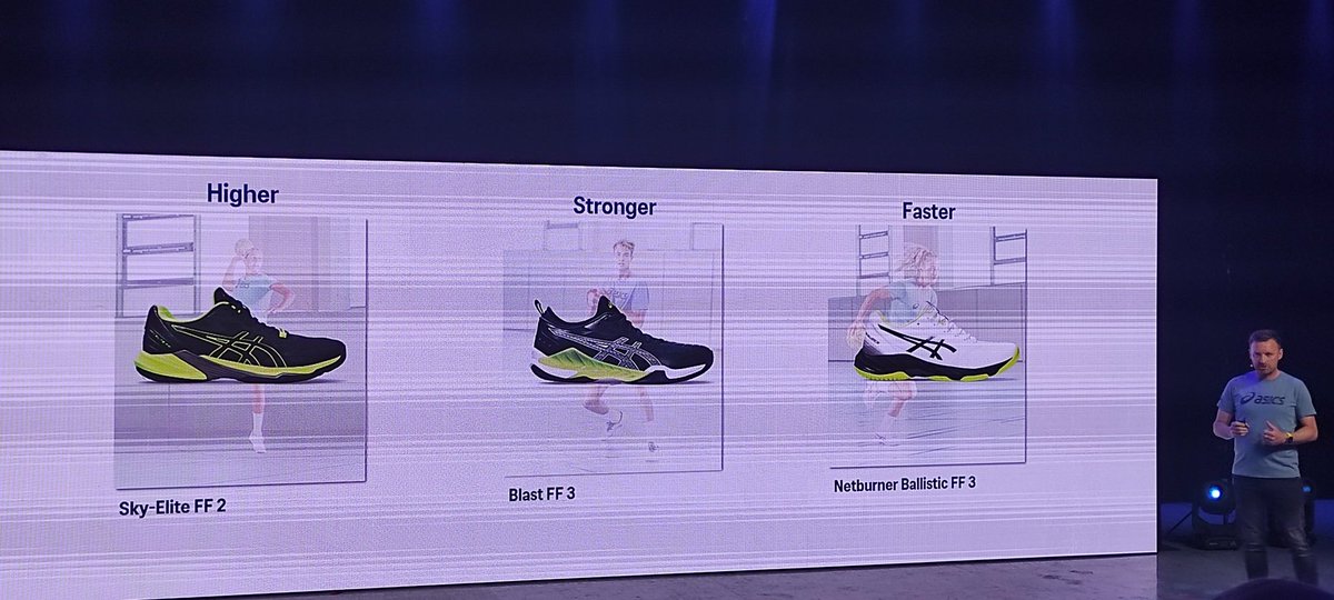 HandNewsfr's tweet photo. #AsicsHandballSummit
#Asics 🇯🇵 a dévoilé aujourd'hui ses 3 nouveaux modèles de chaussures qui seront disponibles en France dès le mois de juillet ! 💪 #Higher #Stronger #Faster https://t.co/8RSeNOWOzq