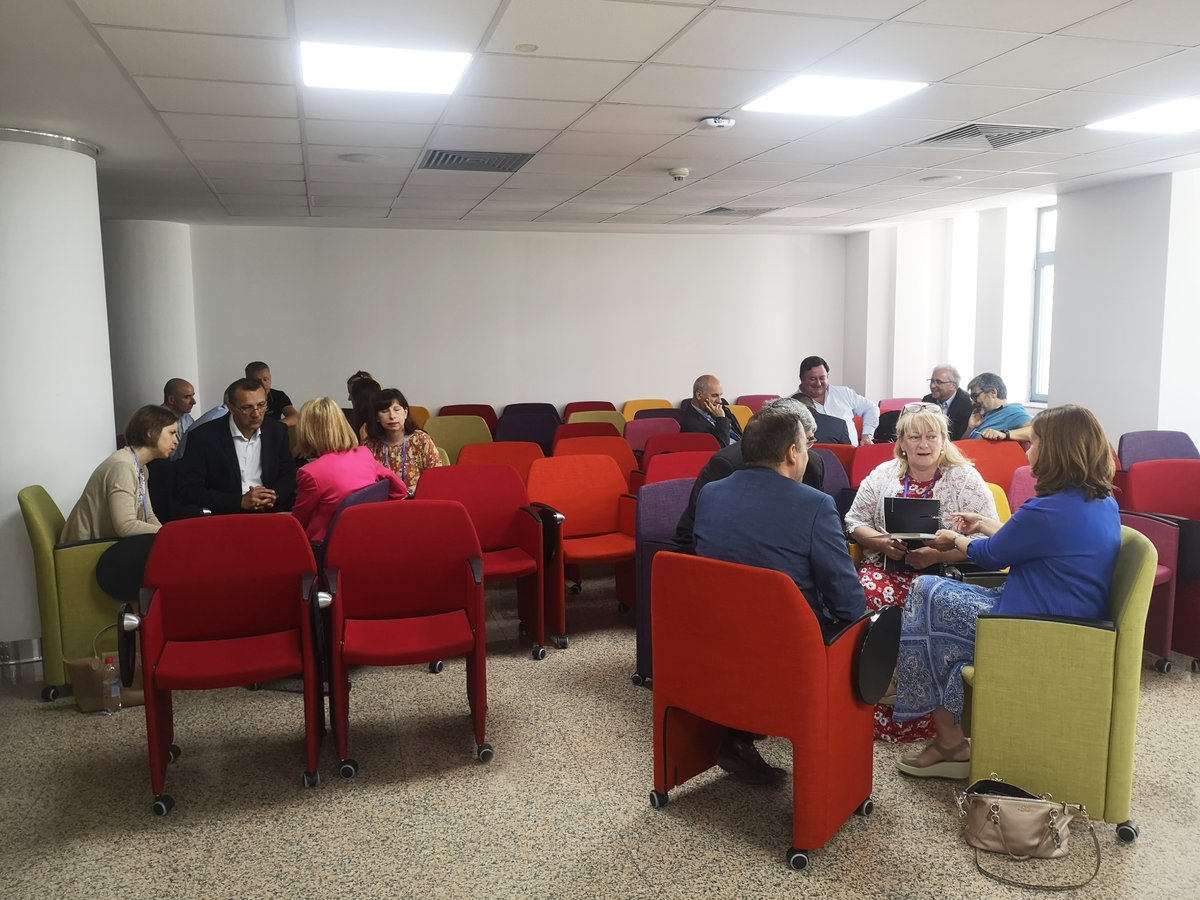 RUN – European University tweet media