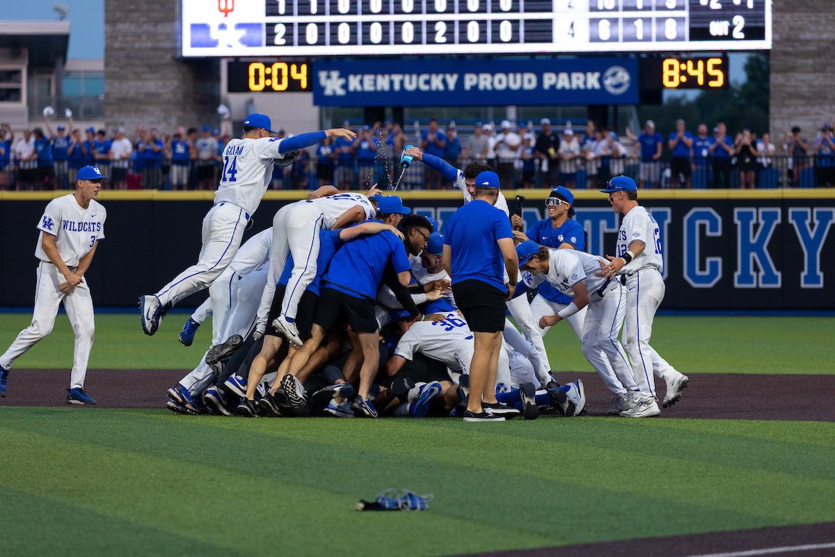 Darren Williams tweet media