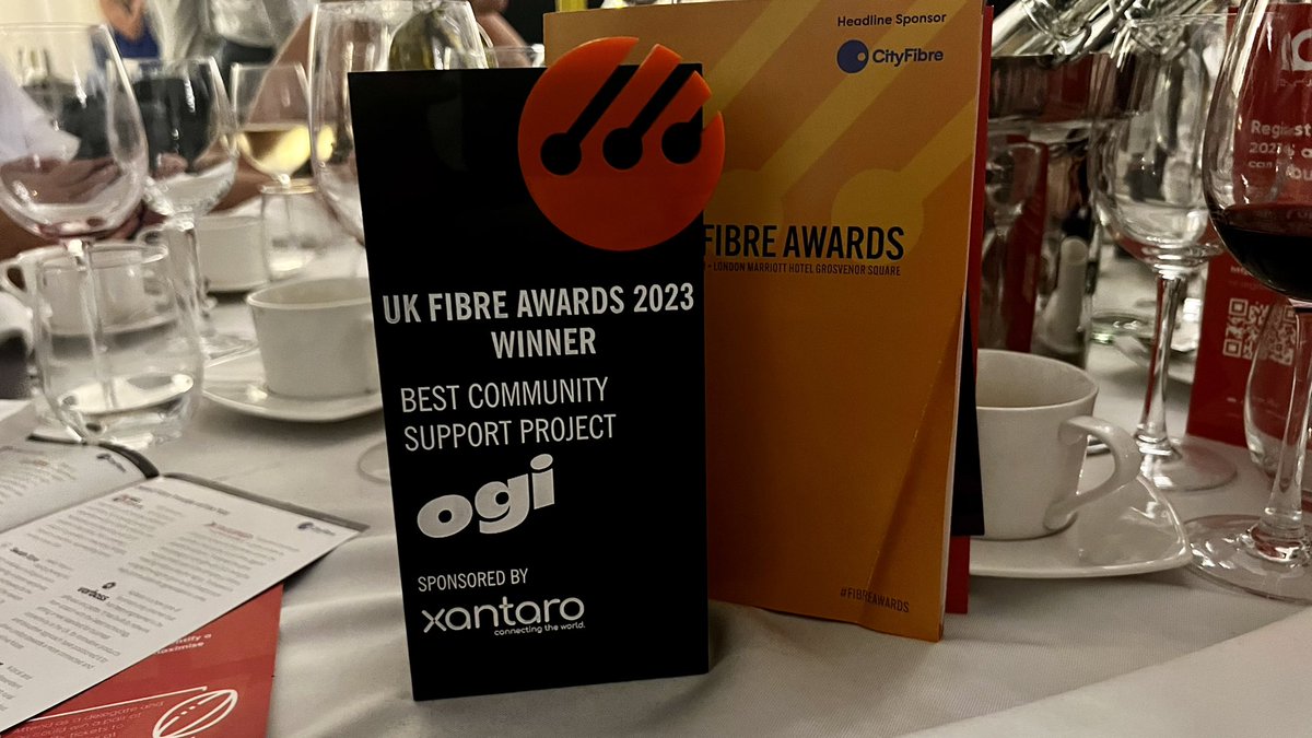 We say we put community at the heart of everything we do, and today the #UKFibreAwards celebrated this work.

But for us, it’s seeing the work you do in the communities with our support (and tech) that makes us most proud!

Well done to all of you #Cefnogi champions! 
 #OgiOgiOgi
