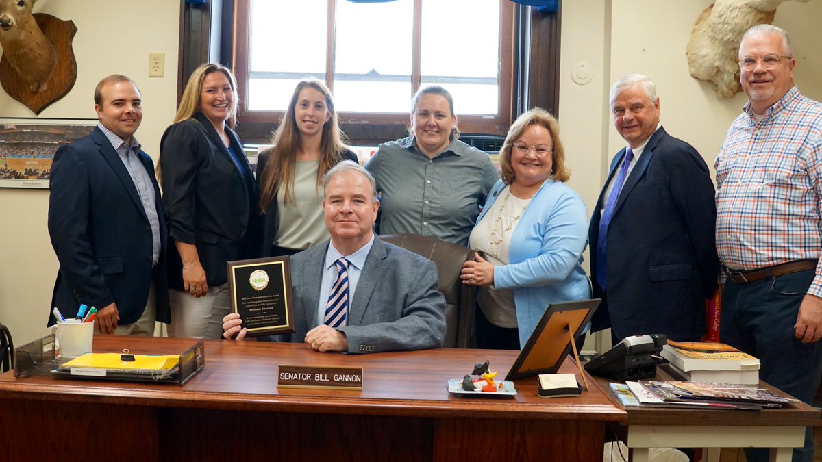 The NH Senate tweet media