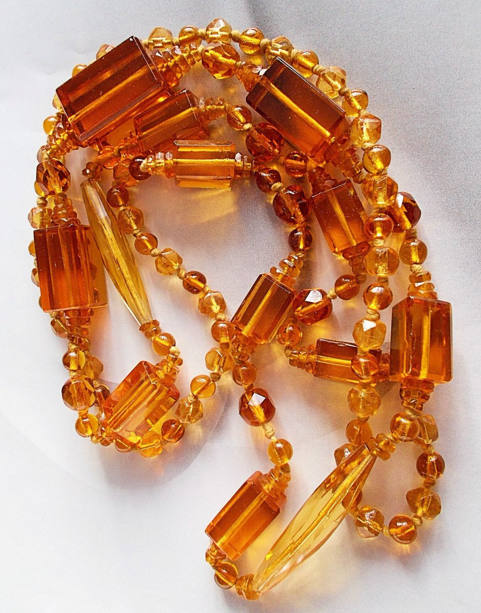 renaissancefai's tweet photo. Czech Gold Topaz Glass Long Necklace, Geometric Cuts, Beaded Flapper Style, Art Deco Vintage https://t.co/lxa2LuEubo #gold #yellow #no #women #glass #artdeco #longnecklace #czechstyle #glassbeads https://t.co/XOGLWZQI3D