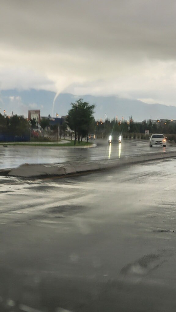 Topgunns84's tweet photo. Just now! Eagle Mountain/Saratoga!! Just roped out!! #utwx @NWSSaltLakeCity @WeatherNation https://t.co/fHYWgh6zS9