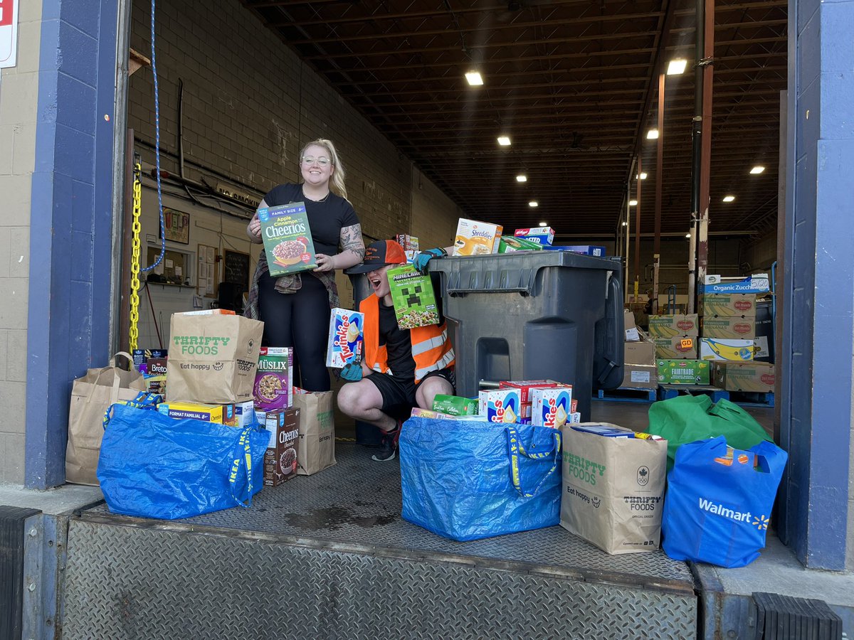 Got cereal? We sure do! And more thanks to the Ministry of Transportation!

We can’t wait to get these out to the community! Thank you for your generosity! 

#mustardseedvic #serveyyj #yyjnonprofit #bcministryoftransportation #volunteervictoria #foodbanksbc #foodbankscanada