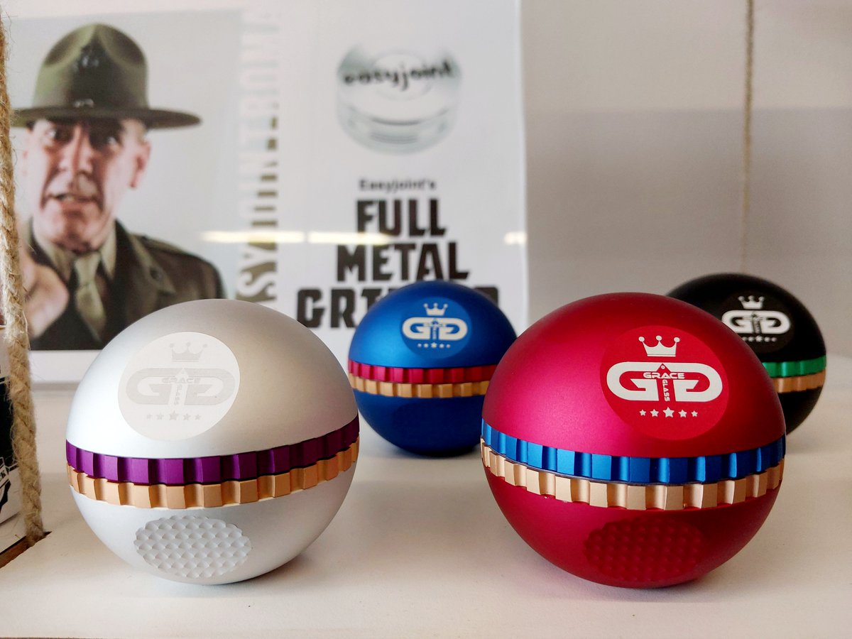 EasyjointB's tweet photo. 🆕Nuovissimi #Grinder a forma di Palla by Grace Glass! Girano che è un piacere! Non farteli scappare, rotola in negozio prima che finiscano

#Canapaio  a #Capriolo, via Per Calepio 52
🛒https://t.co/OYtDxe0oGV
⛽Distributore h24

#ballgrinder #graceglass #cbdshop #growshop #bs https://t.co/rOAJ0XLr9F