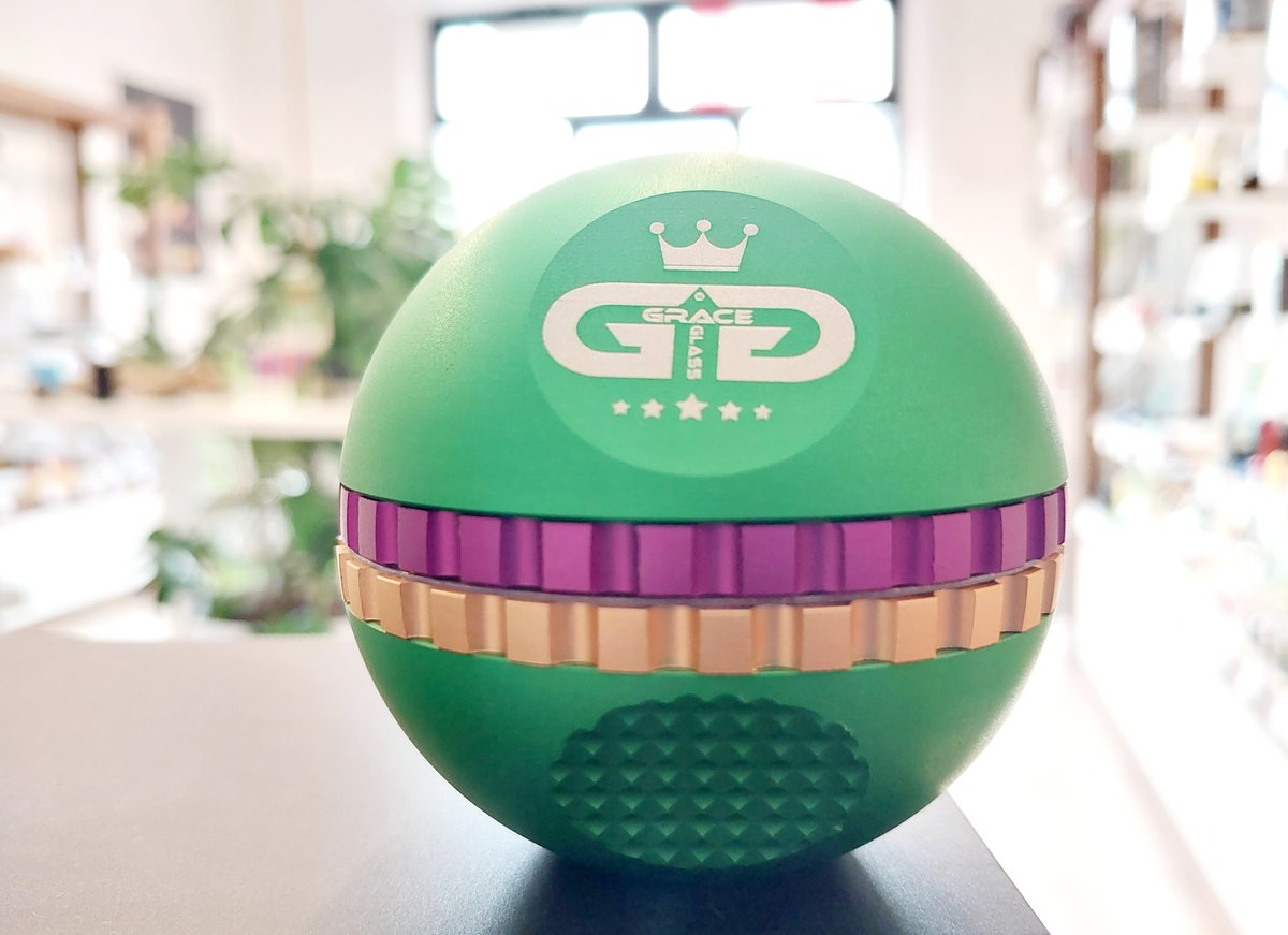 EasyjointB's tweet photo. 🆕Nuovissimi #Grinder a forma di Palla by Grace Glass! Girano che è un piacere! Non farteli scappare, rotola in negozio prima che finiscano

#Canapaio  a #Capriolo, via Per Calepio 52
🛒https://t.co/OYtDxe0oGV
⛽Distributore h24

#ballgrinder #graceglass #cbdshop #growshop #bs https://t.co/rOAJ0XLr9F