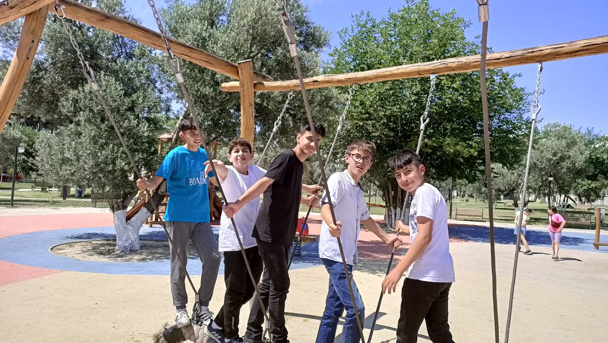 8.sınıf öğrencilerimize ile veda gezisi düzenledik. Yolunuz açık, başarılarınız daim olsun çocuklar. <a href="/Aydin_MEM/">Aydın İl Millî Eğitim Müdürlüğü</a> <a href="/KoskMem/">Köşk MEM</a> <a href="/Selim_Karatas09/">Selim Karataş</a> <a href="/Murat051909/">Murat</a>