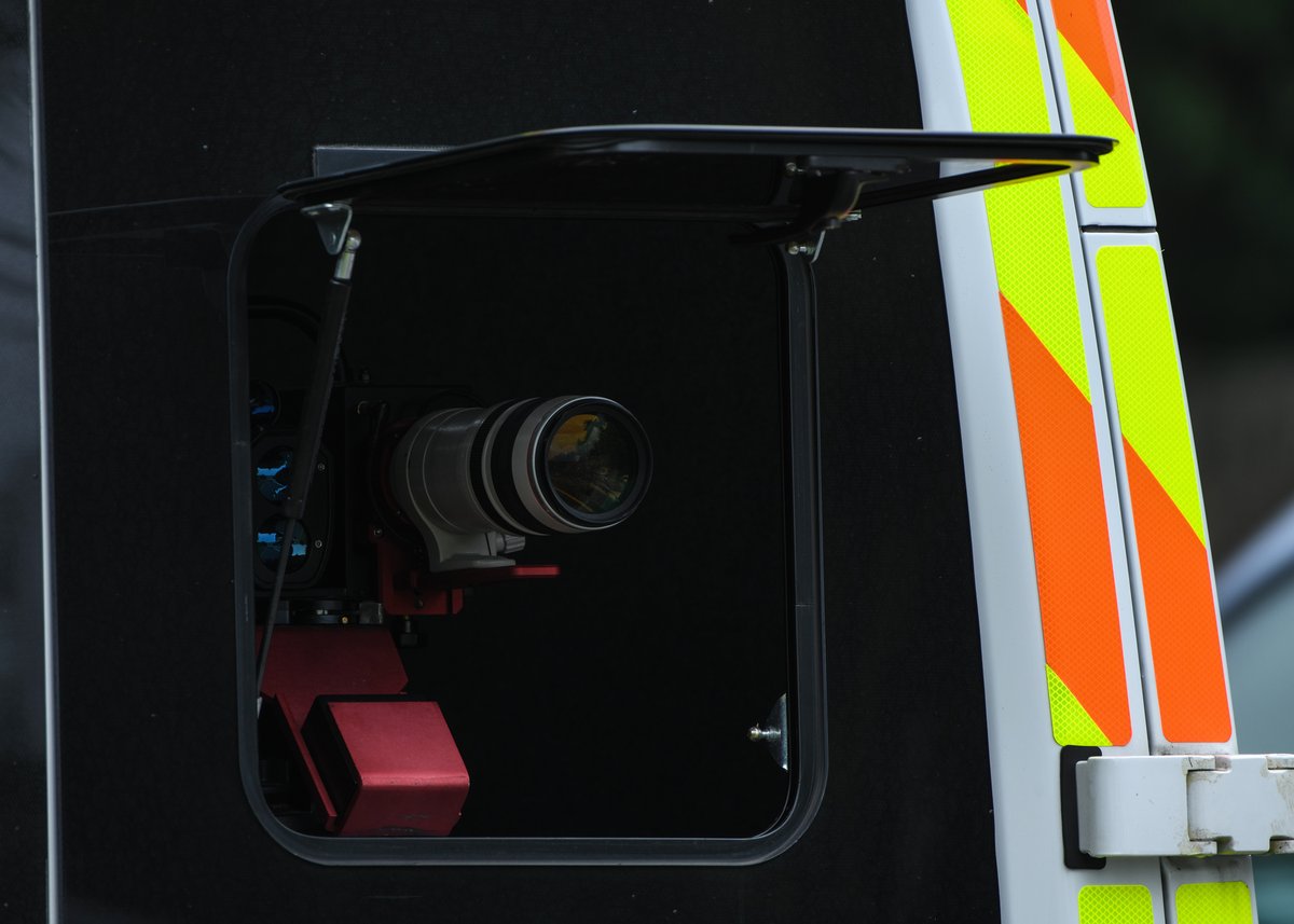 #KnowYourLimits on the A876 Clackmannanshire Bridge this weekend (16-18 June 2023) as a short term deployment of the mobile safety camera van commences. Remember, single carriageway speed limits apply.