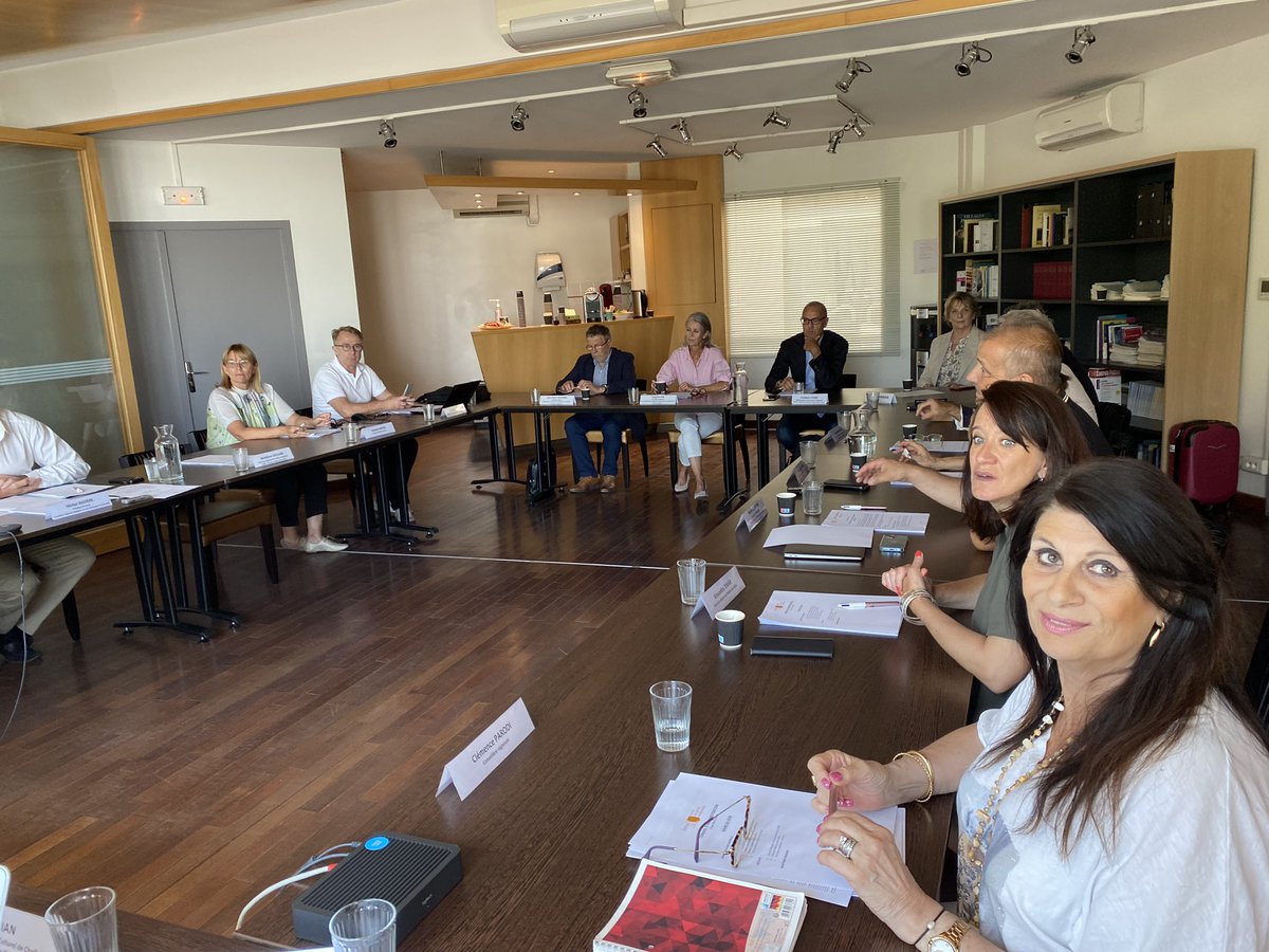 ParodiClemence's tweet photo. 🛑 Aujourd’hui à Bouc-Bel-Air en réunion du Conseil d'administration d’#Arsud, l’outil des arts et du spectacle.
Débats, interventions, échanges constructifs et palabres étaient au cœur du symposium !
@rn_paca @A_Masson06 @franckallisio @RNational_off https://t.co/0VxzcRClWm
