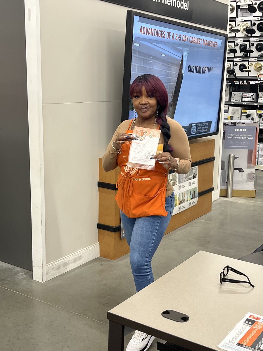 Patricia has created long lasting customer relationships that bring business to 0932. Outstanding performance Patricia!
Thank you for all you do!