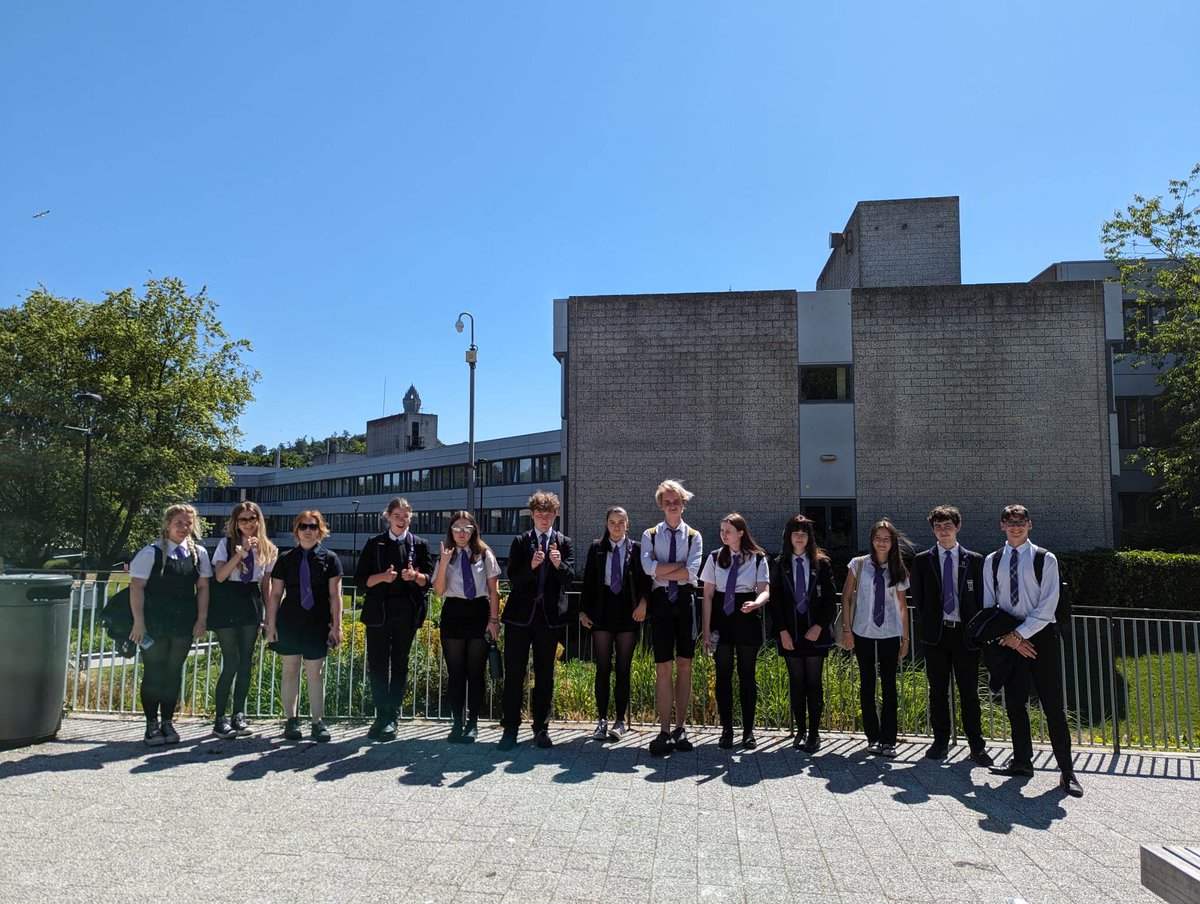 Wallace High English tweet media