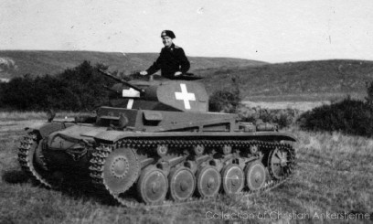 @ZentraleV Der #Leopard natürlich nur Stilecht mit Balkenkreuz des zweiten Weltkriegs vom Polen-Feldzug (1939).

Siehe panzerworld.com/german-armor-b…
