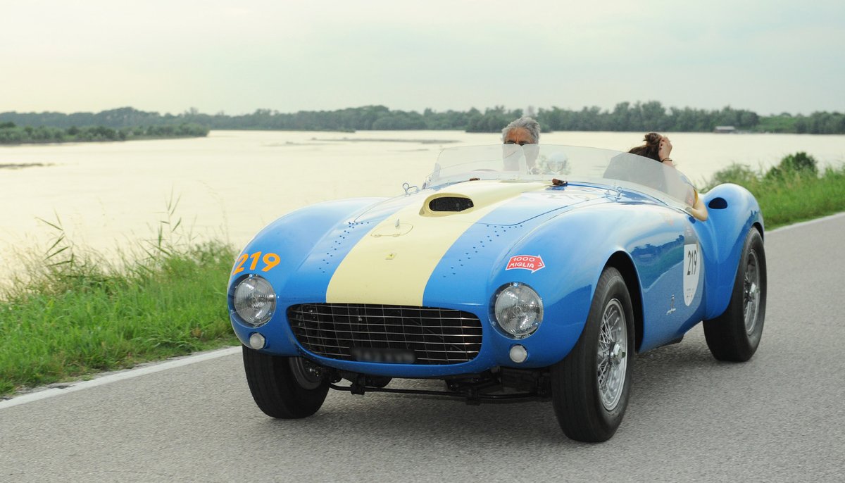Ferrari's tweet photo. The crew of the #FerrariTribute #1000Miglia 2023 arrived in the Italian capital.
Two of them, the #Ferrari375MM and the #Ferrari750Monza, come from the #FerrariClassiche department and participate at the @millemiglialive
#DrivingFerrari #Ferrari https://t.co/fROun3mwpH