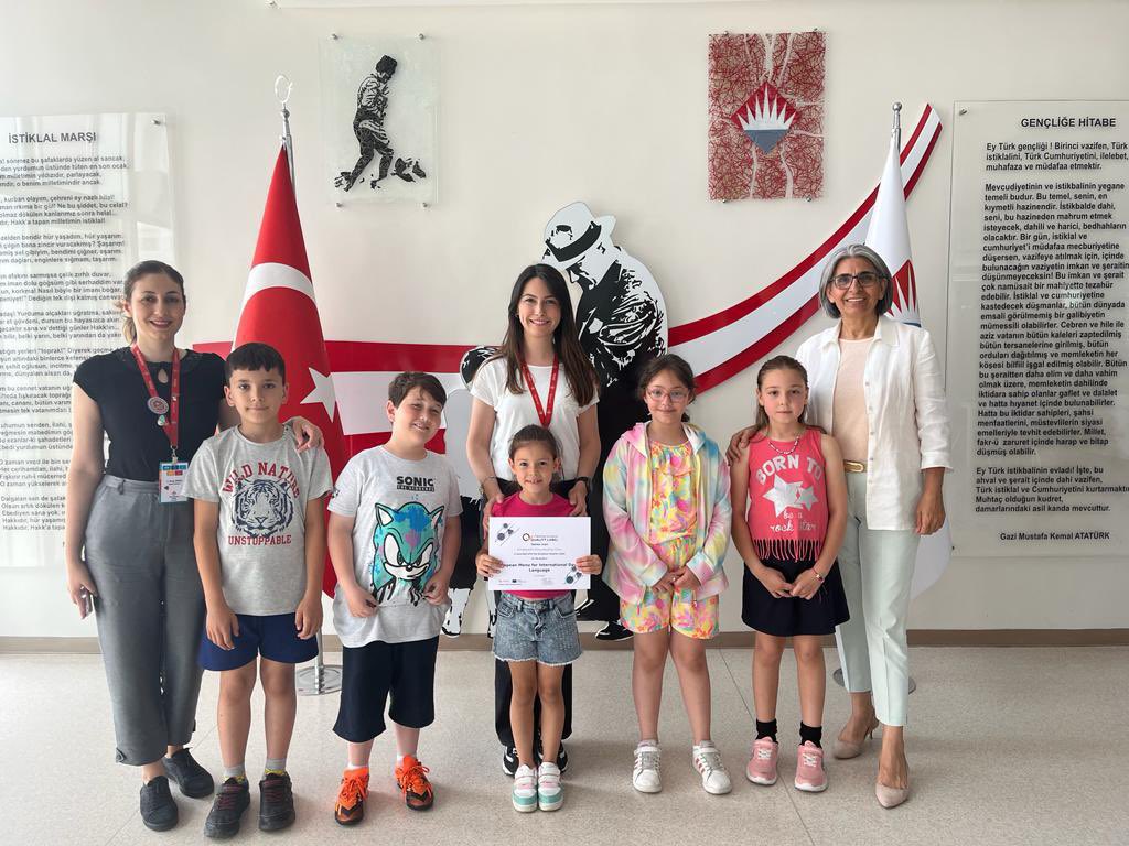 BKBANDIRMA's tweet photo. 2021-2022 Eğitim-Öğretim yılında 1. ve 2. sınıf English Fun Club öğrencilerimiz ile hazırladığımız e Twinning projemiz *AVRUPA KALİTE ETİKETİ* ile ödüllendirilmiştir. 👏👏👏 https://t.co/zDUwl6TiQZ