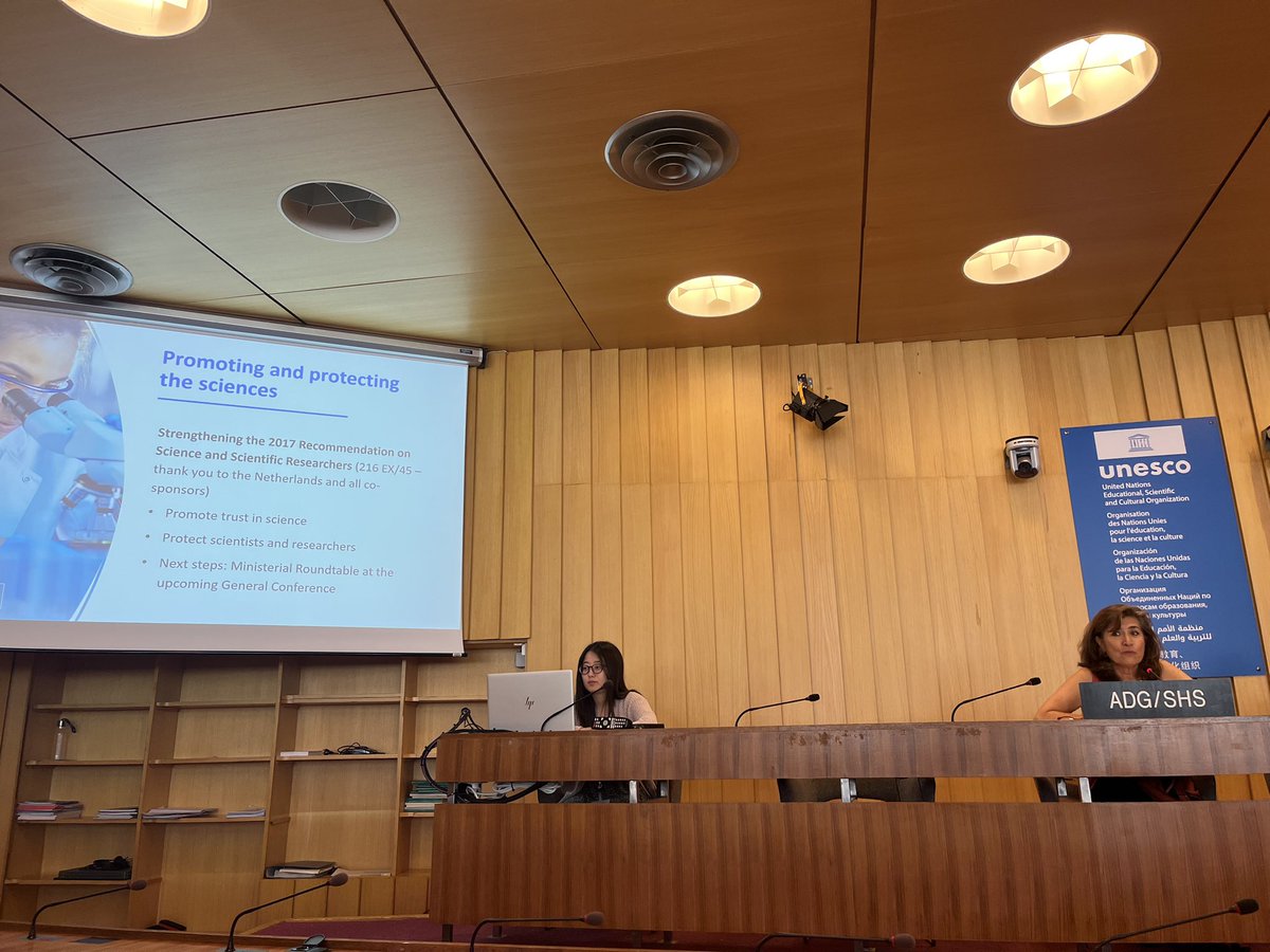 ADG @gabramosp presented SHS’ work to use power of science to improve our societies

She complimented NL on our efforts for #SafetyofScientists

Together with ADG, we invite policy workers from all over 🌍 to October #PolicyDialogue to build better policies to strengthen #SoS