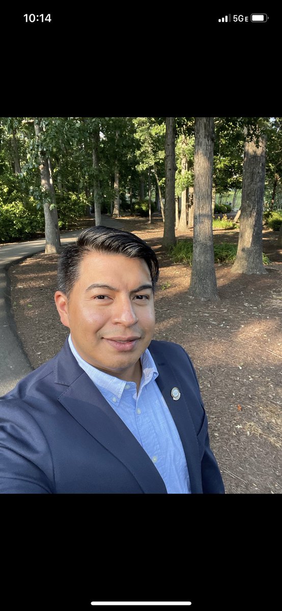 BEYOND PROUD of our Marvin Portillo as FCPS recognized him as a <a href="/FCPSR2/">FCPS Region 2</a> Outstanding Operational Employee! #WeAreBaileys