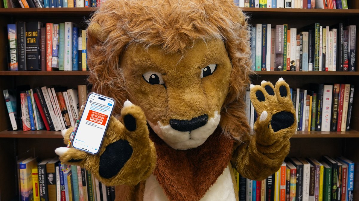 Show <a href="/NYCMayor/">Mayor Eric Adams</a> &amp; <a href="/NYCCouncil/">New York City Council</a> how many New Yorkers depend on the Library! Post a selfie with your local branch, your library books, or your library card and tag us to be featured during the Day of Action for Libraries. #NoCutsToLibraries on.nypl.org/3PeBiw7