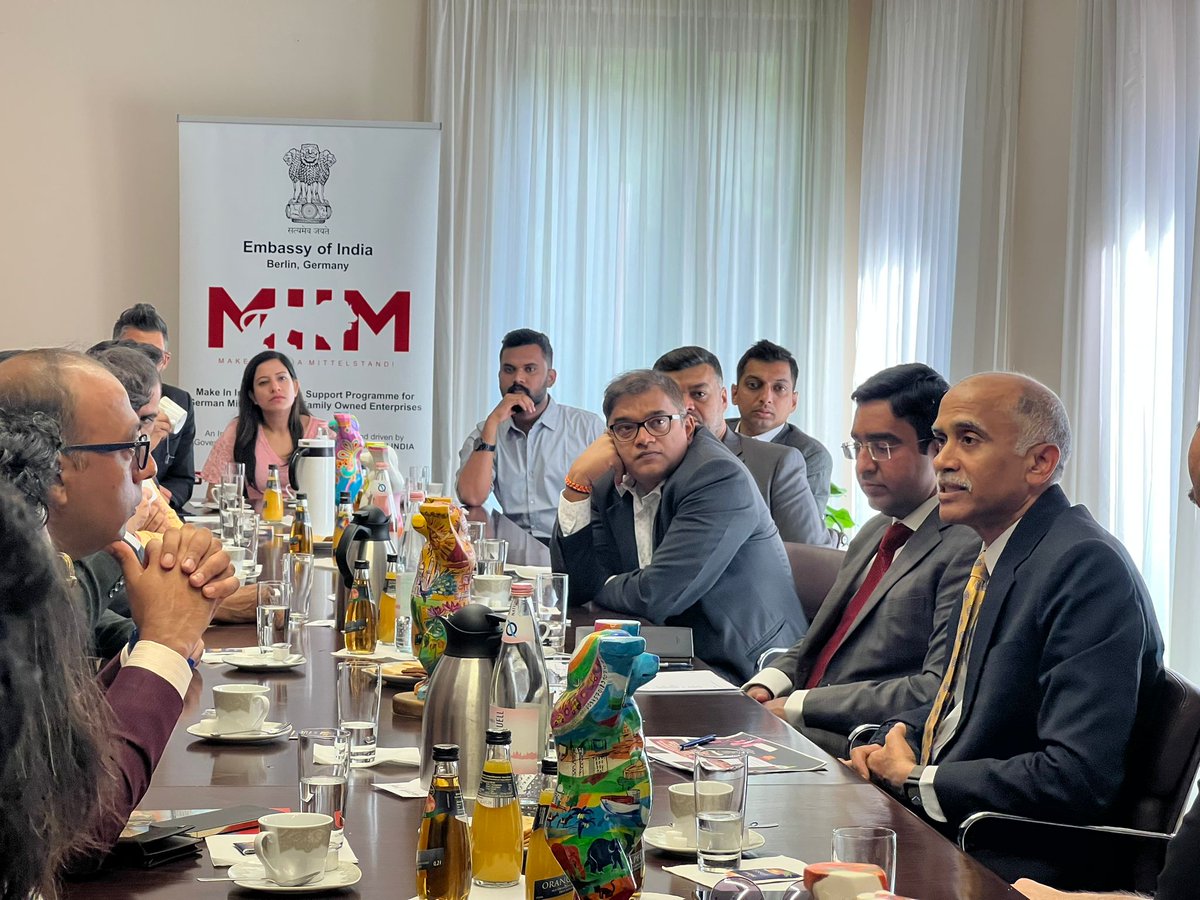 eoiberlin's tweet photo. #AmbHarishParvathaneni met with members of an Indian startup delegation who took part in #AsiaBerlinSummit2023 and discussed the emerging opportunities for 🇮🇳 🇩🇪 startups to innovate togther in sectors of #digitalisation #fintech #AI #energytransition. https://t.co/4FyyuHSz7C
