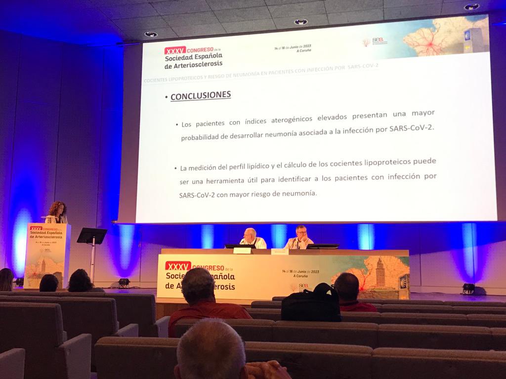 iaiols's tweet photo. Genial Comunicacio oral al #35CongresoSEA #SEA2023 de la Unitat de Lipids @CSTerrassa presentada per la dra Carolina Guerrero @carolguerrerobu @sea_es @xulacatalunya https://t.co/KLpexC1Jg6