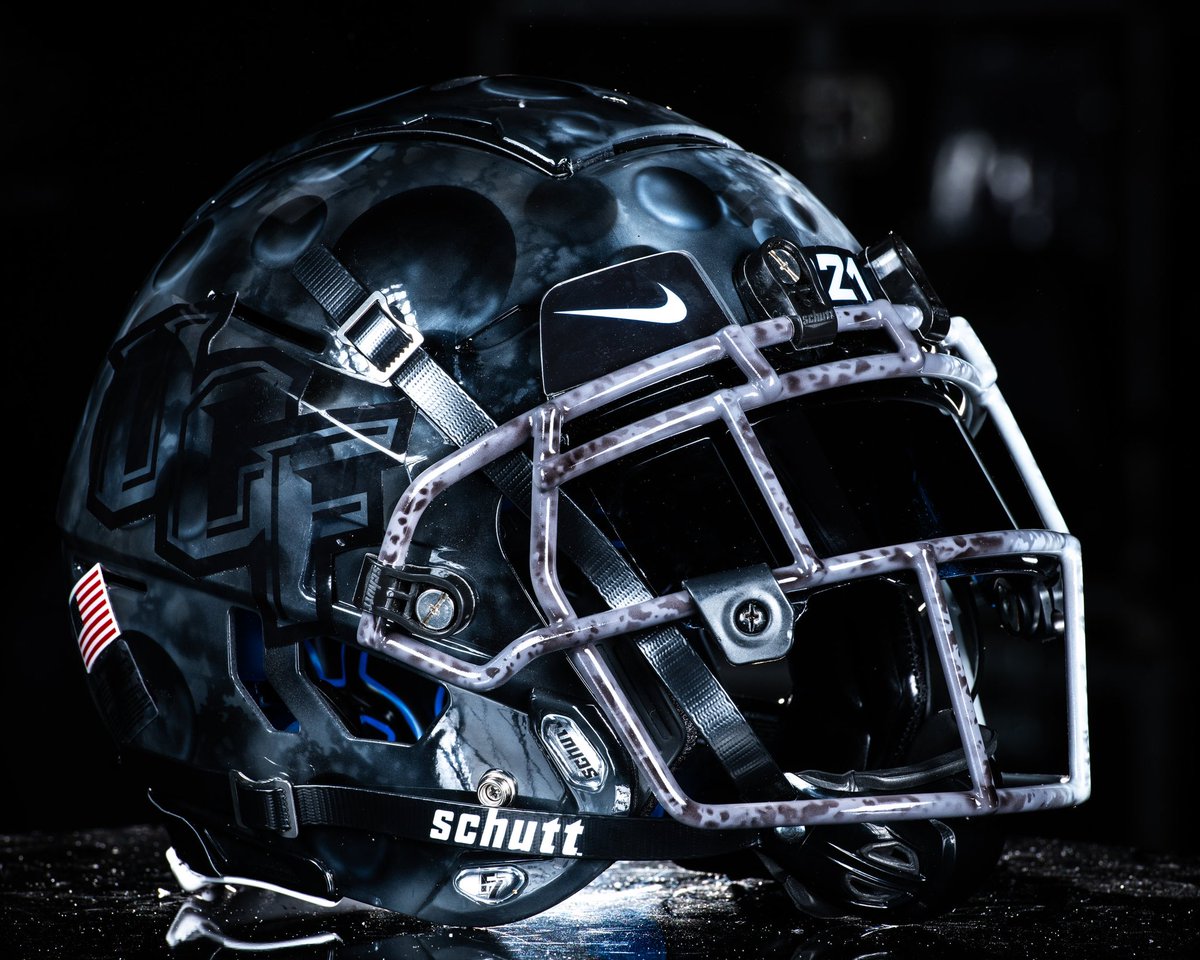 CFBKnights tweet media