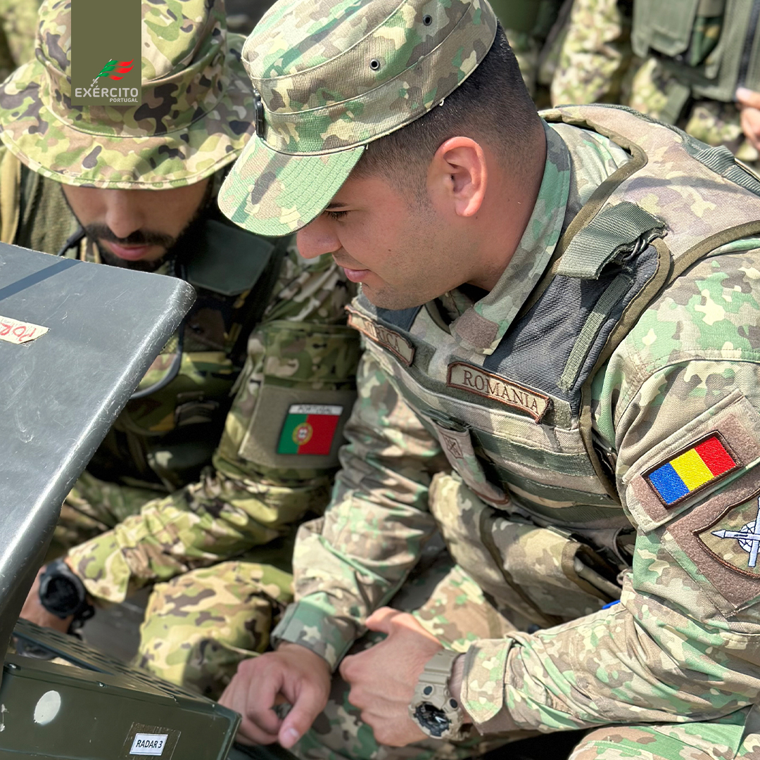 Exercito_pt's tweet photo. Militares 🇵🇹da 3.ª Força Nacional Destacada na Roménia participam no Exercício SCORPION LEGACY 23 na Roménia🇷🇴
https://t.co/YzQzbBwTsc
Ao serviço dos Portugueses.
#ExércitoPortuguês #DefesaNacional #3FNDROU #NATO #WeAreNATO #StrongerTogether @ForteleTerestre @eu_eeas @defesa_pt https://t.co/1E6QLCzrym