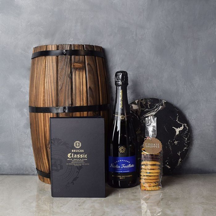 vermontbaskets's tweet photo. Father is always an inspiration and guiding light for a child. Celebrate this Father's day with our finest gift collection: https://t.co/Jep02UiI2z
#fathersday #dad #fathersdaygifts #mentor #gifts #giftbaskets #onlinegifts #gourmettreats #family #chocolate #wine #champagne #beer https://t.co/H7g3DfpCV5