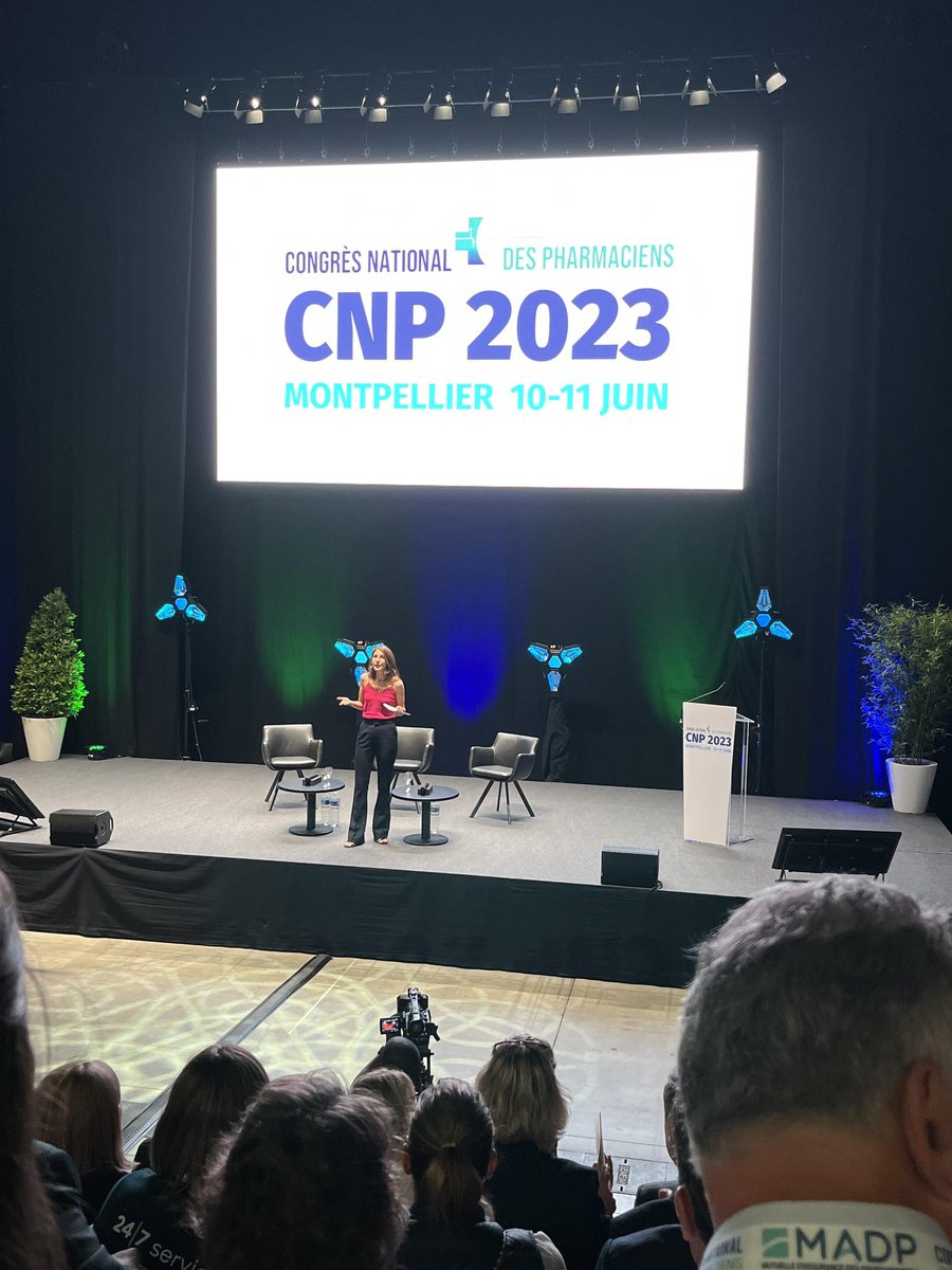 #CNP2023| Contente d'avoir pu participer au <a href="/CNDPharmaciens/">Congrès National des Pharmaciens</a> organisé par <a href="/fspfsyndicat/">FSPF</a> auprès d'autres étudiants💊

Au programme :
🤝rencontre
🗣discussion
🗨débat 
Sur l'actualité : pénuries, numérique, réglementation

🟢 <a href="/FrcsBraun/">François Braun</a> minstre de <a href="/Sante_Gouv/">Ministère de la Santé</a>, s'engage sur la #R3C !