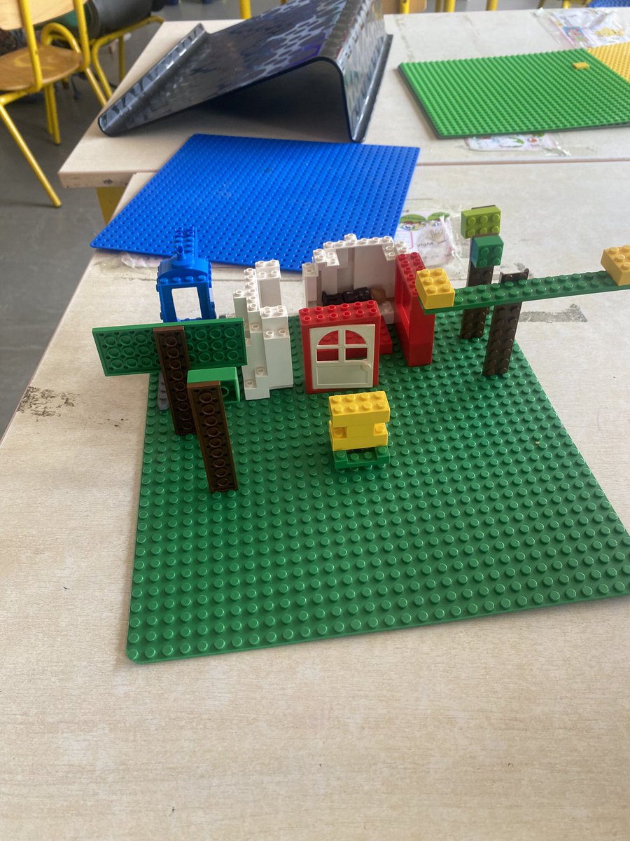 StcolmcillesBNSRoom5 tweet media