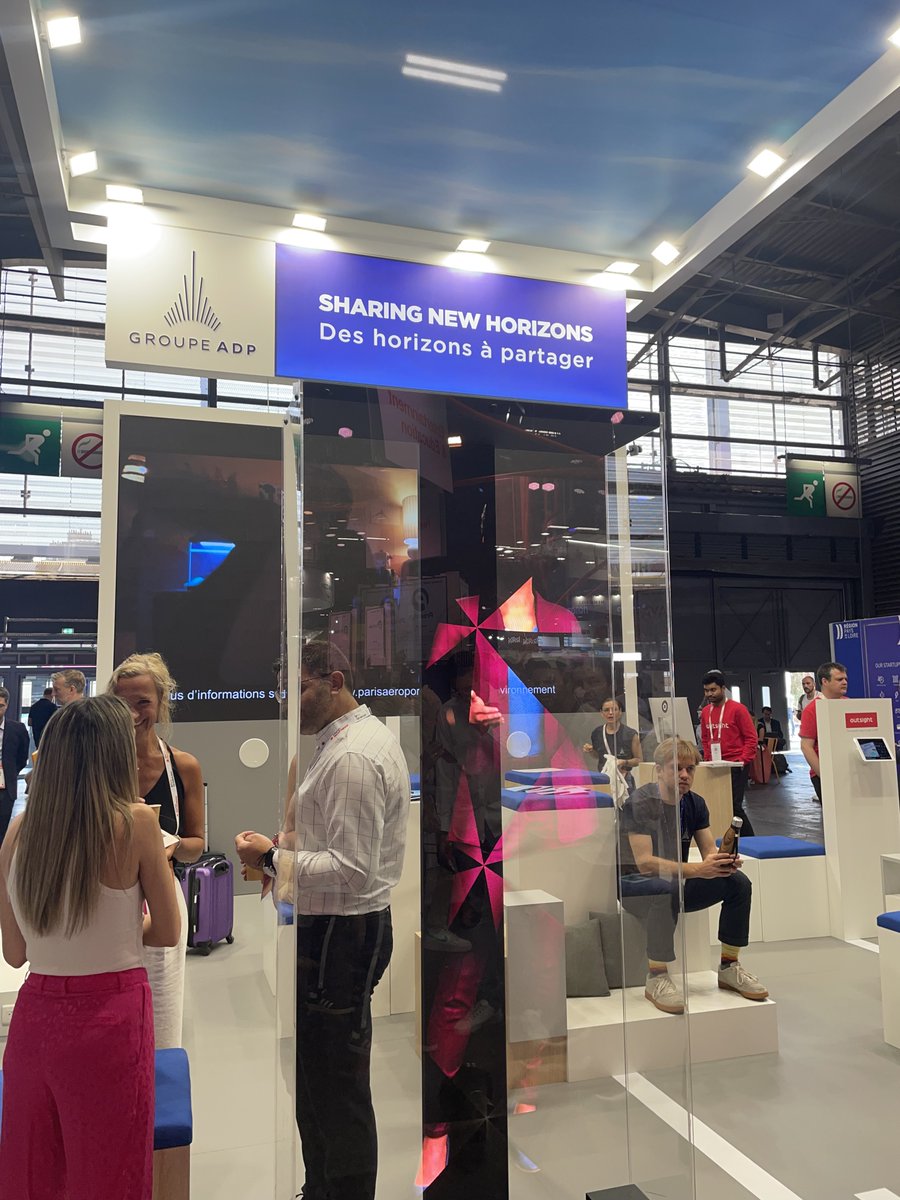 Ravis de retrouver cette édition <a href="/VivaTech/">Viva Technology</a> 2023 en compagnie de nos membres
Tour des stands de nos adhérents. Merci aux équipes pour leur accueil !
<a href="/GroupeADP/">Groupe ADP</a> présent pour la première fois à #VivaTech Les futurs services des aéroports avec l’IA et l’holographie sont prometteurs !