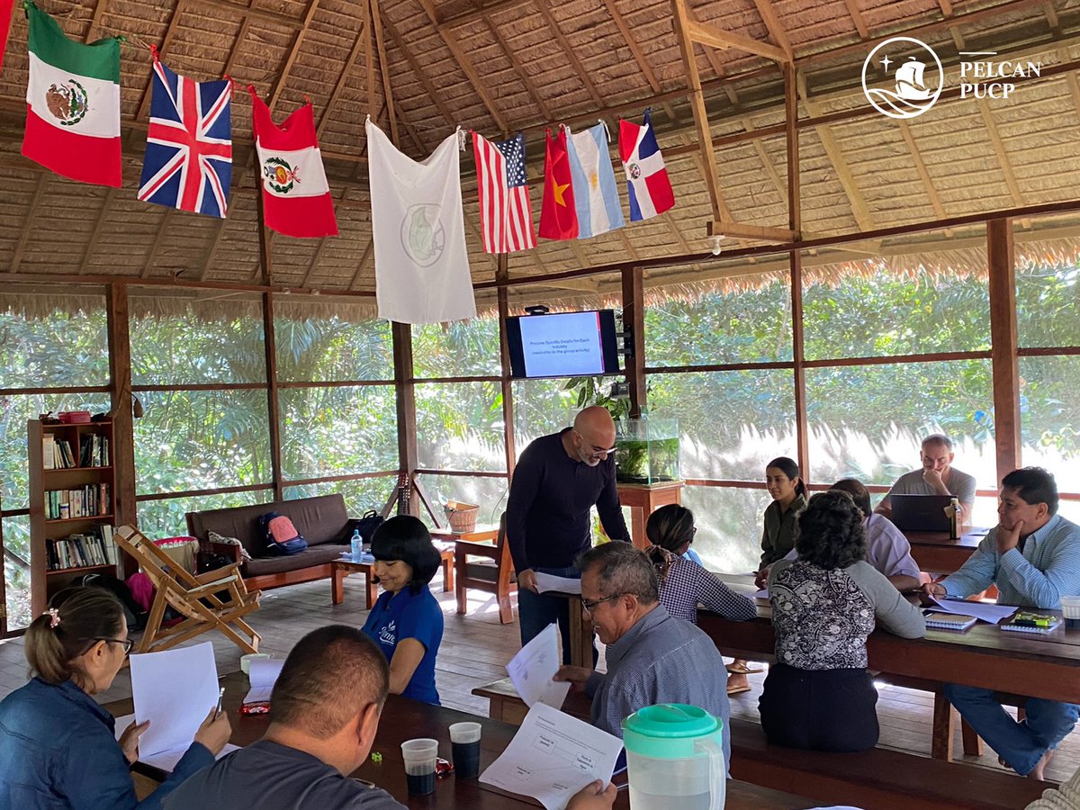 redperuanaciclo's tweet image. Les mostramos lo que fue nuestra primera visita a Finca las Piedras junto a Alianza para una Amazonia Sostenible🙌🏼🍃. En este bloque díctamos clases presenciales sobre deforestación, Herramientas Ambientales y más.
#MadreDeDios #Castaña @ConcytecPeru @ProcienciaPeru