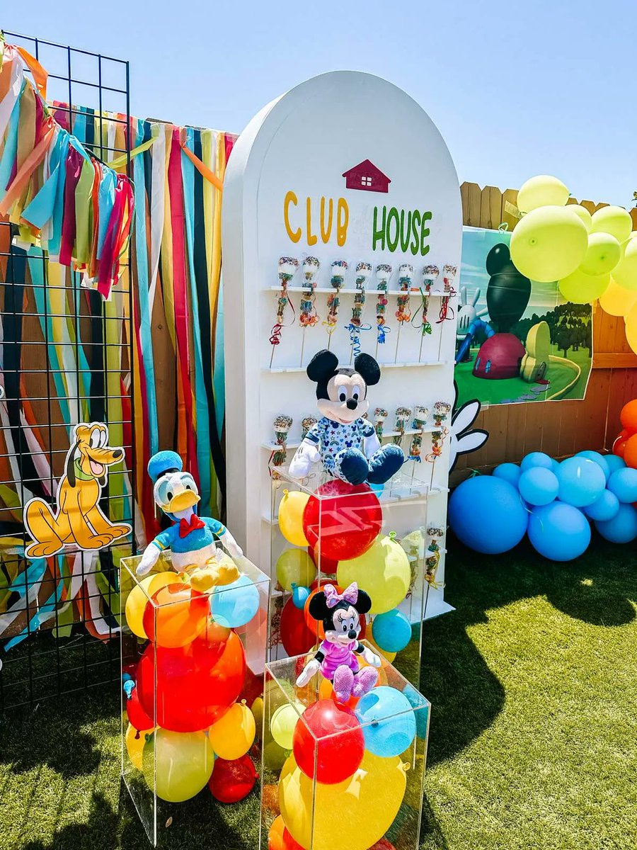 catchmyparty's tweet photo. Check out this fun Mickey Mouse Clubhouse birthday party! The cake is awesome! https://t.co/mH3lNLDDQI #catchmyparty #partyideas #mickeymouse #mickeymouseparty #mickeymouseclubhouse #mickeymouseclubhouseparty #boybirthdayparty https://t.co/UFbJXiN4Rb