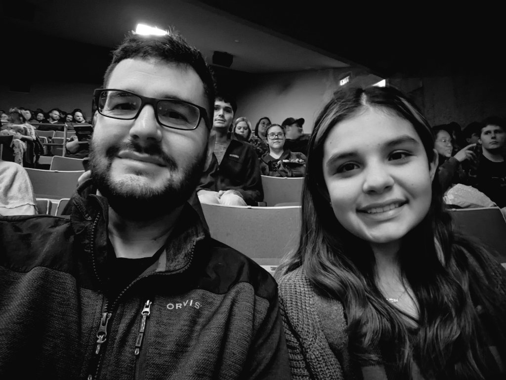 metts_lillian28's tweet photo. This was a while ago but on 11/12/22 I got to go to a Final Fantasy Distant Worlds concert with my dad. It was for FF's 35th year anniversary and the orchestra was amazing. I want to go to another one soo bad!
#FinalFantasy #FinalFantasyDistantWorlds
#FinalFantasyCoral https://t.co/syHD1awLhW
