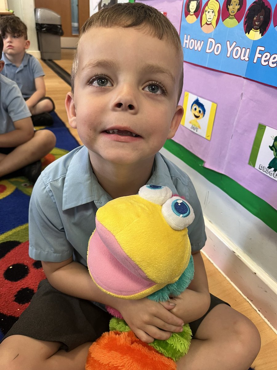StYrbg's tweet photo. Wiggle visited Reception Green this morning to talk about God’s amazing creations! The children always love seeing Wiggle and singing along with him. They enjoyed talking about their favourite of God’s creations - friends, family, insects, flowers, churches and the toy shop! https://t.co/DP4IV8mV2E