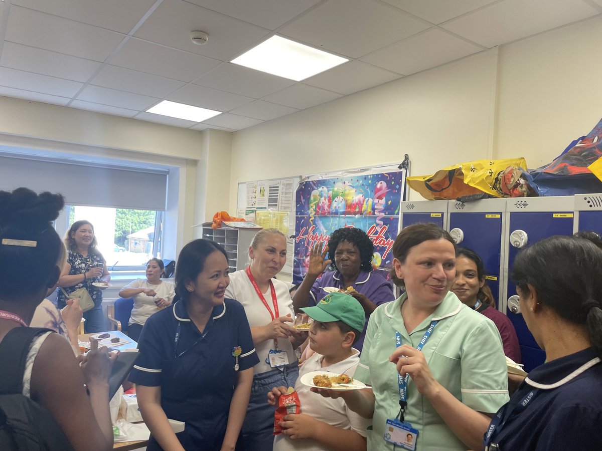bakercally's tweet photo. Happy birthday Matron Daisy. 🎉⁦@ESHT_UrgentCare⁩ are very proud of you and the team you have built. What an amazing bunch of staff that you very clearly lead with passion and love 💕 https://t.co/LgoEHinrjW